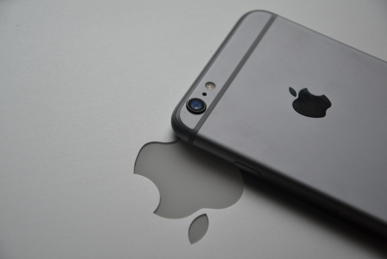 ¿Sabes por qué el uso de "i" en los productos de Apple?