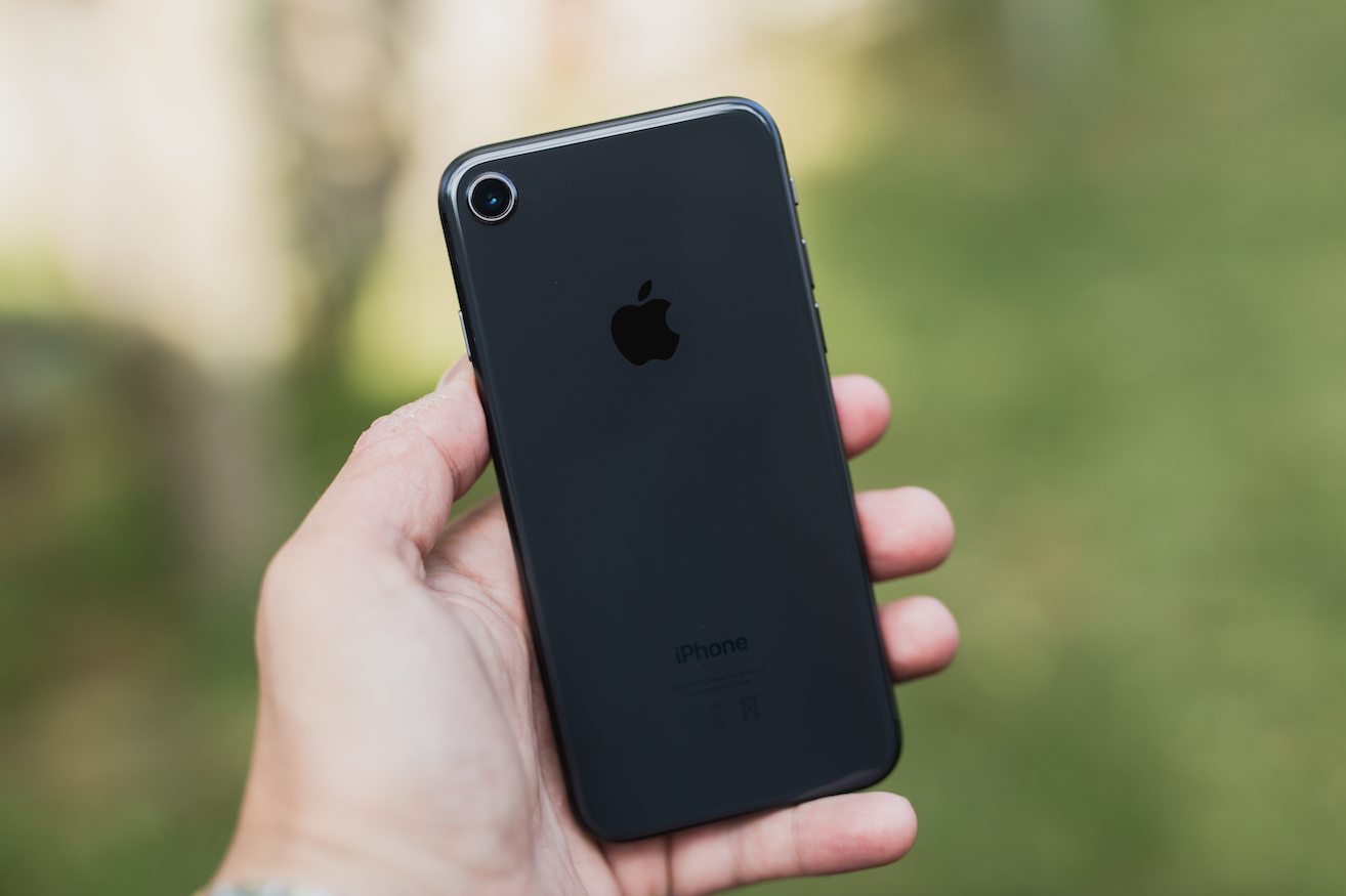 Ha aparecido online una imagen con las dimensiones y la tapa trasera del iPhone 7