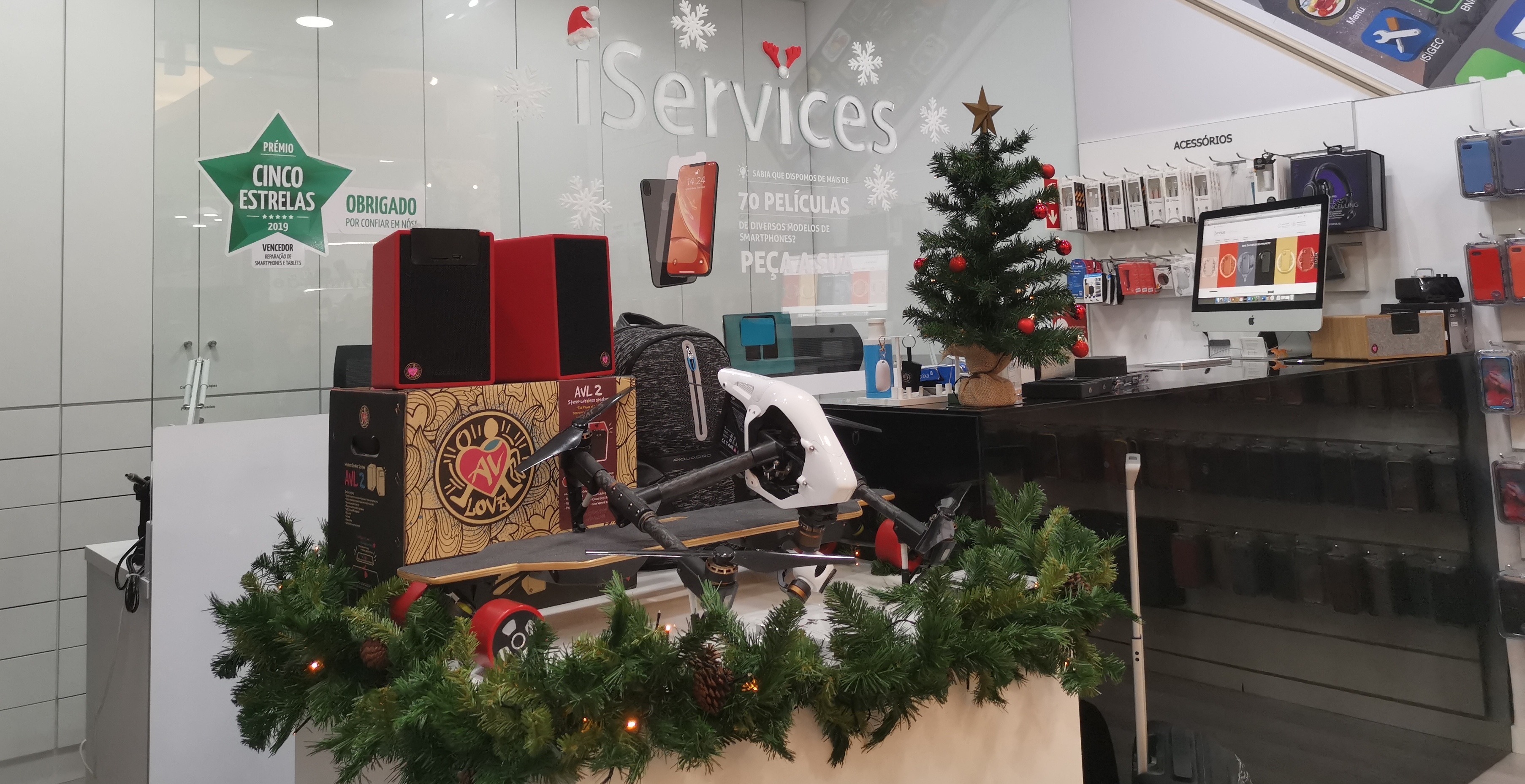 La Navidad es con iServices!?