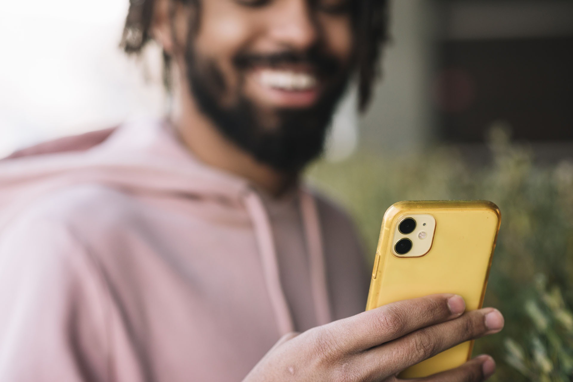 ¡Mantener tu iPhone es genial para el planeta!