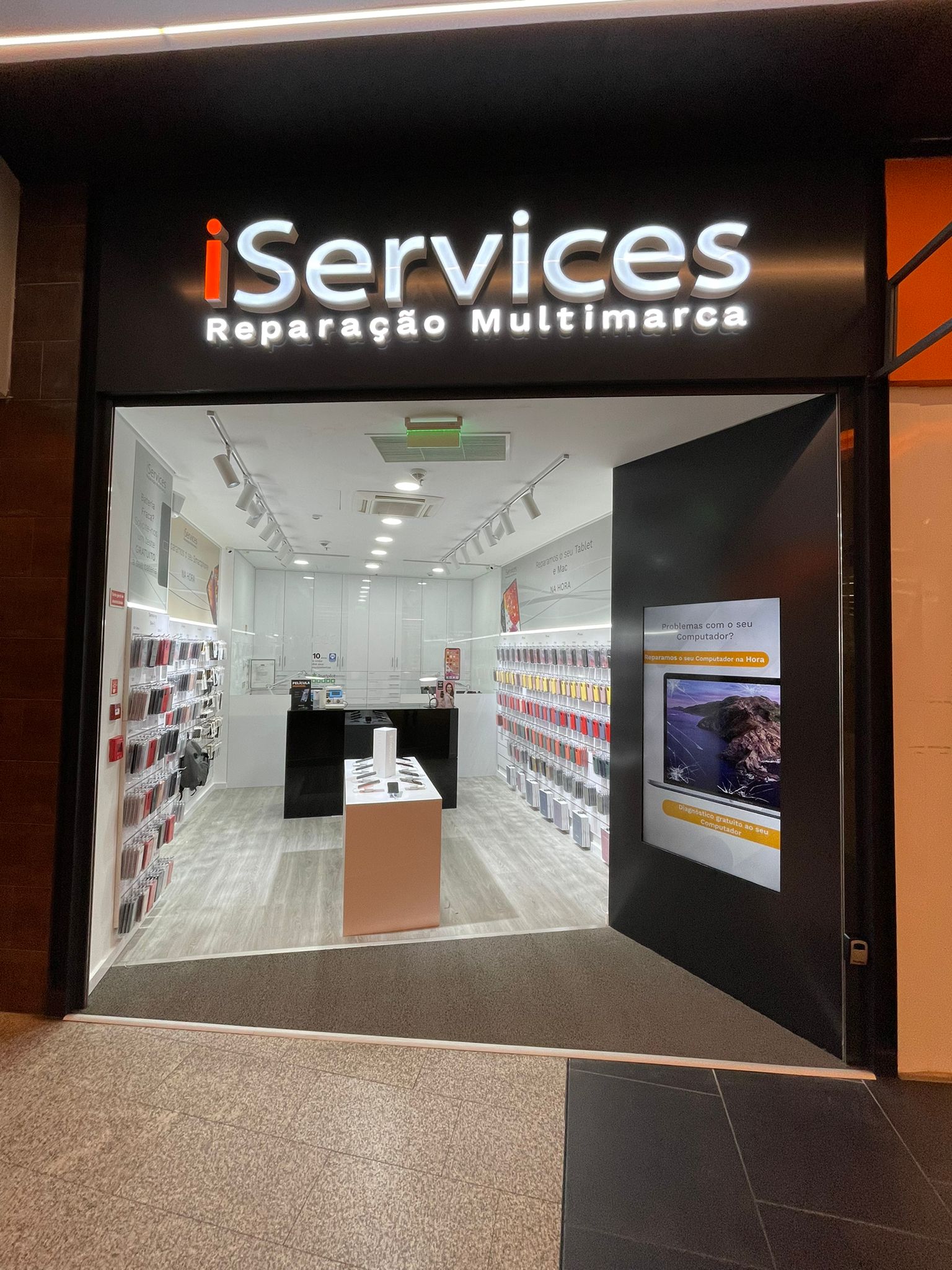 ¡Ya hemos abierto en Évora Plaza!