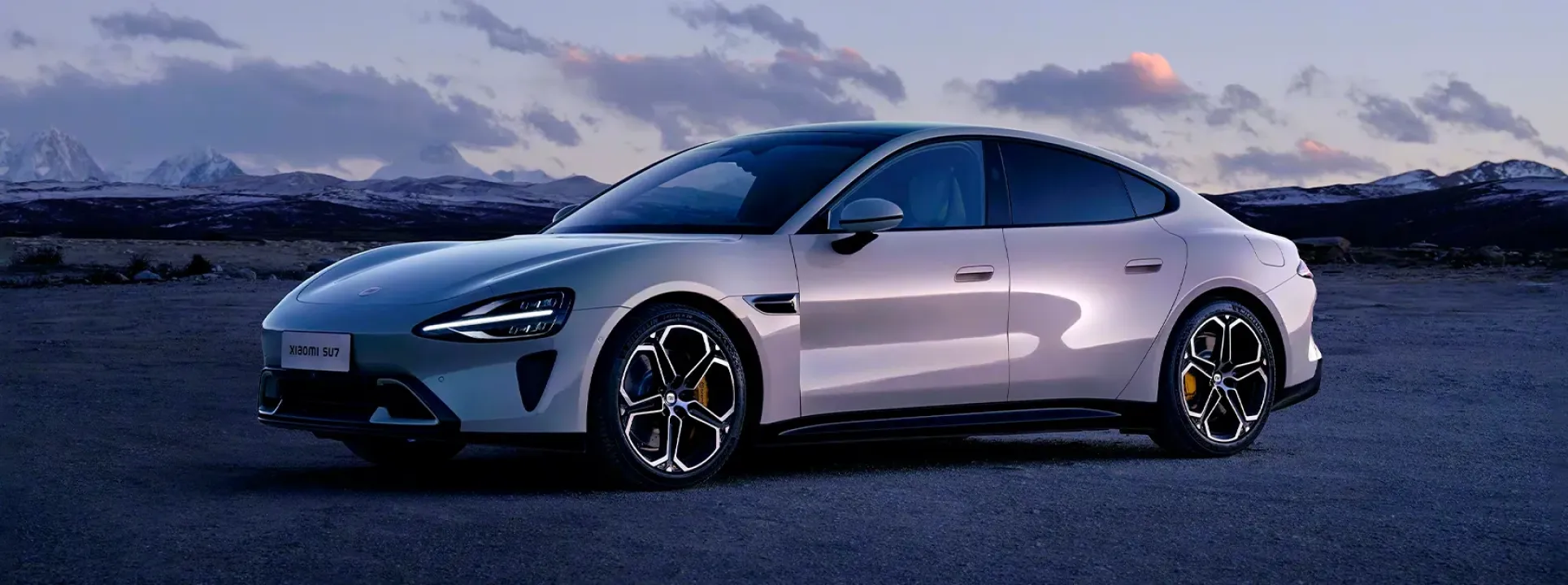 ¿Sabes qué es este coche? Ven a ver el Xiaomi SU7